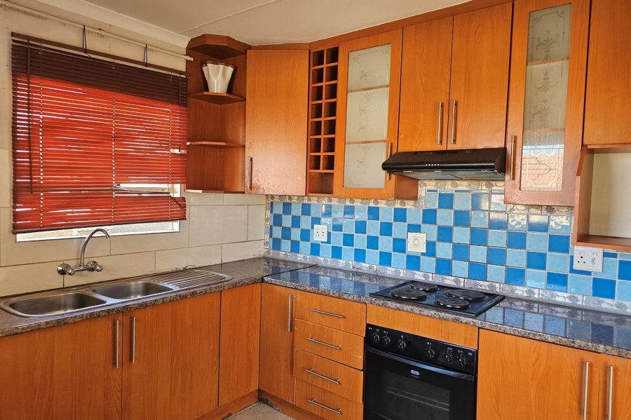 To Let 3 Bedroom Property for Rent in Tlhabane West North West
